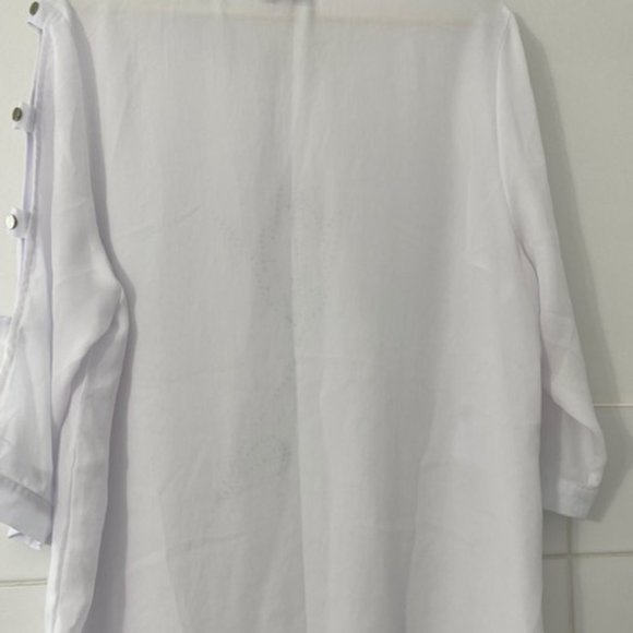 White top with silver insertion - Picture 3 of 5